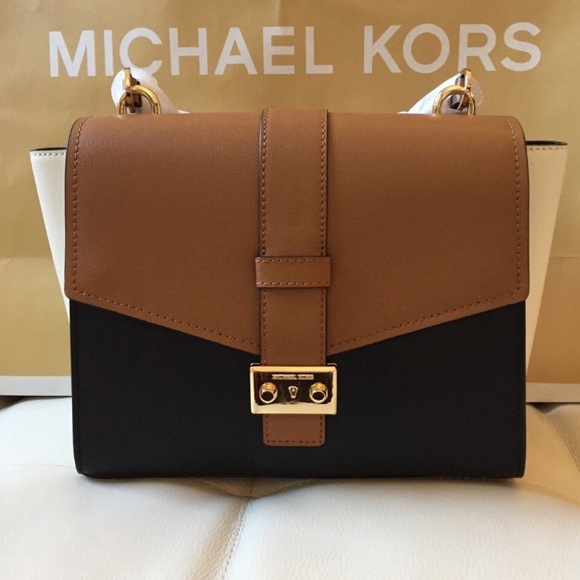 Michael Kors Handbags - NWT MAUVE MD TH BROWN BLACK MICHAEL KORS CROSSBODY